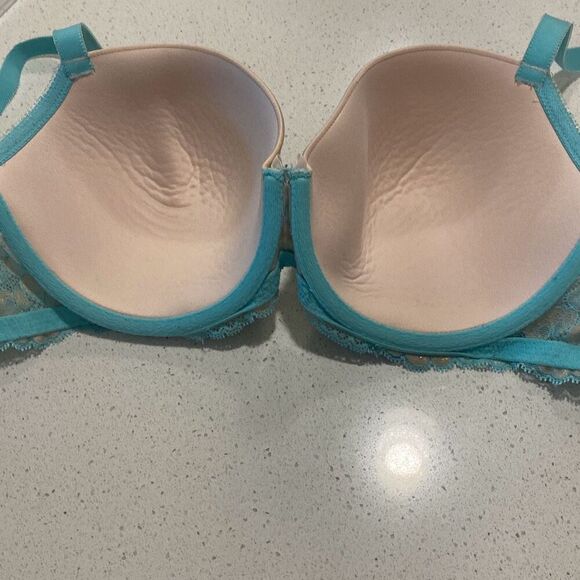 Victoria’s Secret dream angels lined Demi bra size 36DD ￼ - Picture 4 of 6